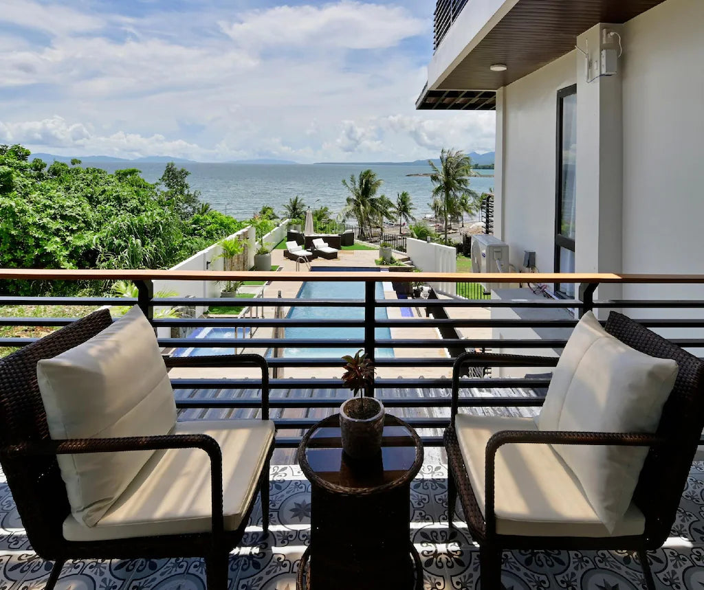 OGMA Suites Family Room with Sea View