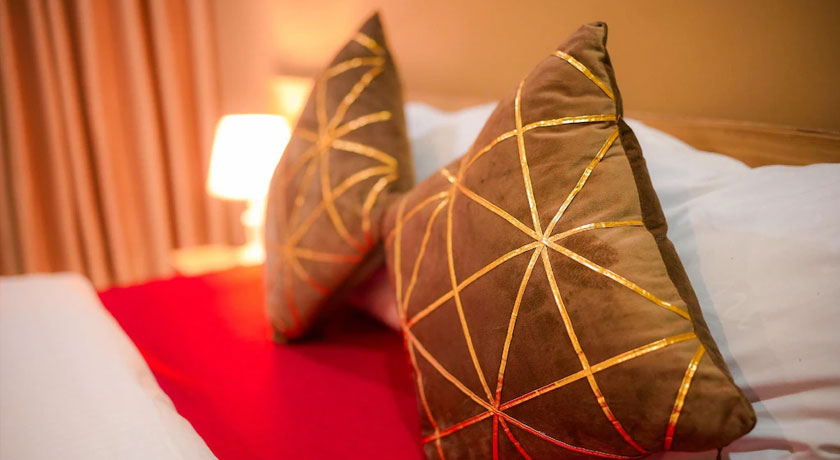 Apihap Hotel Suite Room